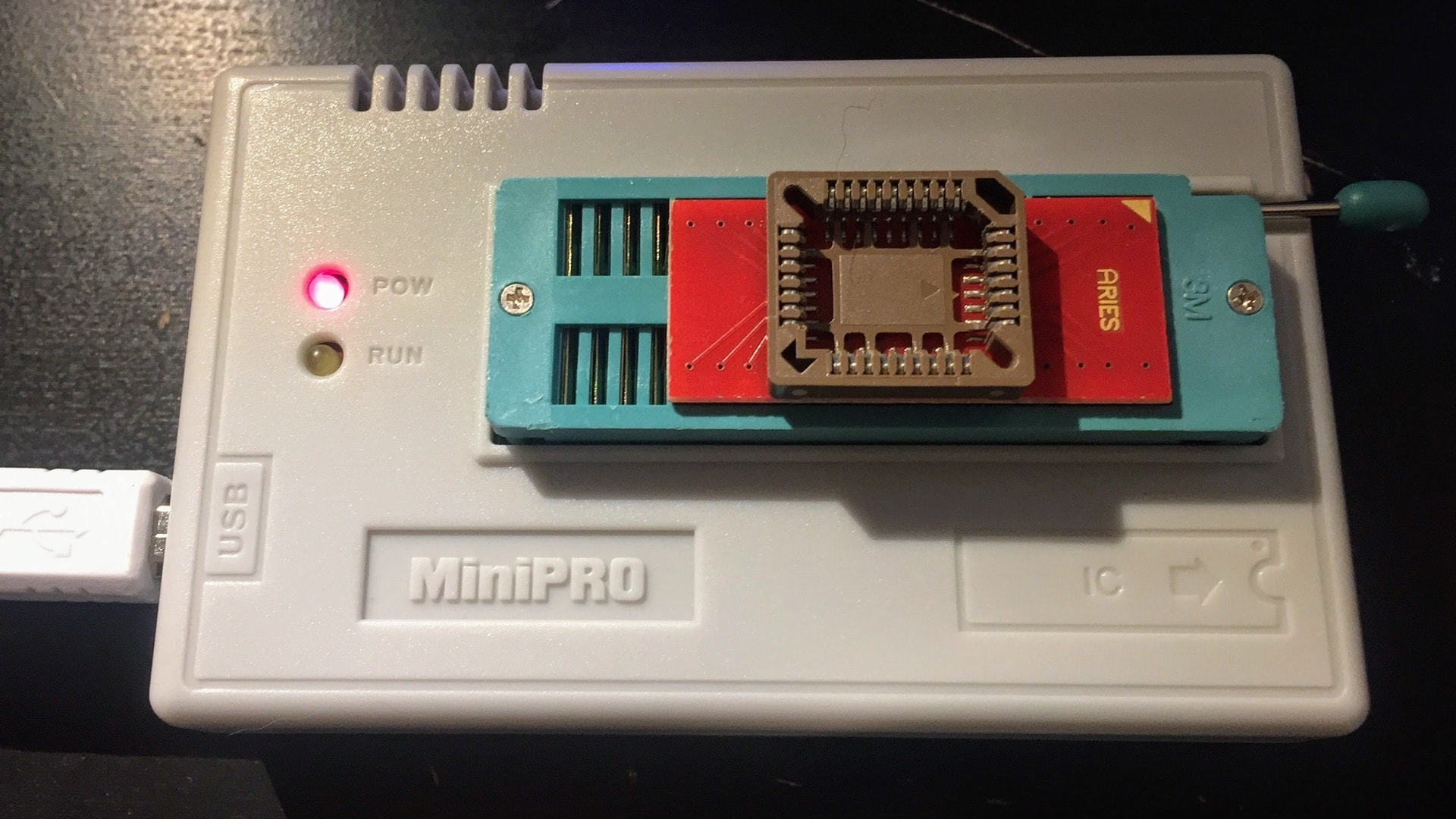 TL866 programmer with PLCC-32 Socket to DIP-32 Adapter